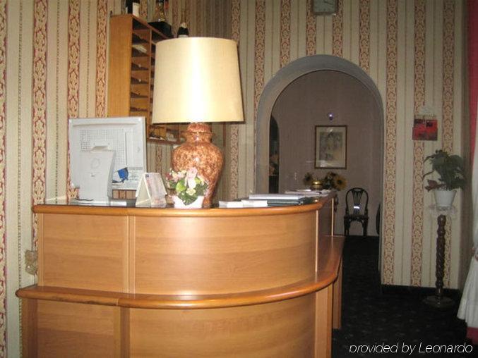 Florida Rooms - Comfort Hotel Roma Exterior foto